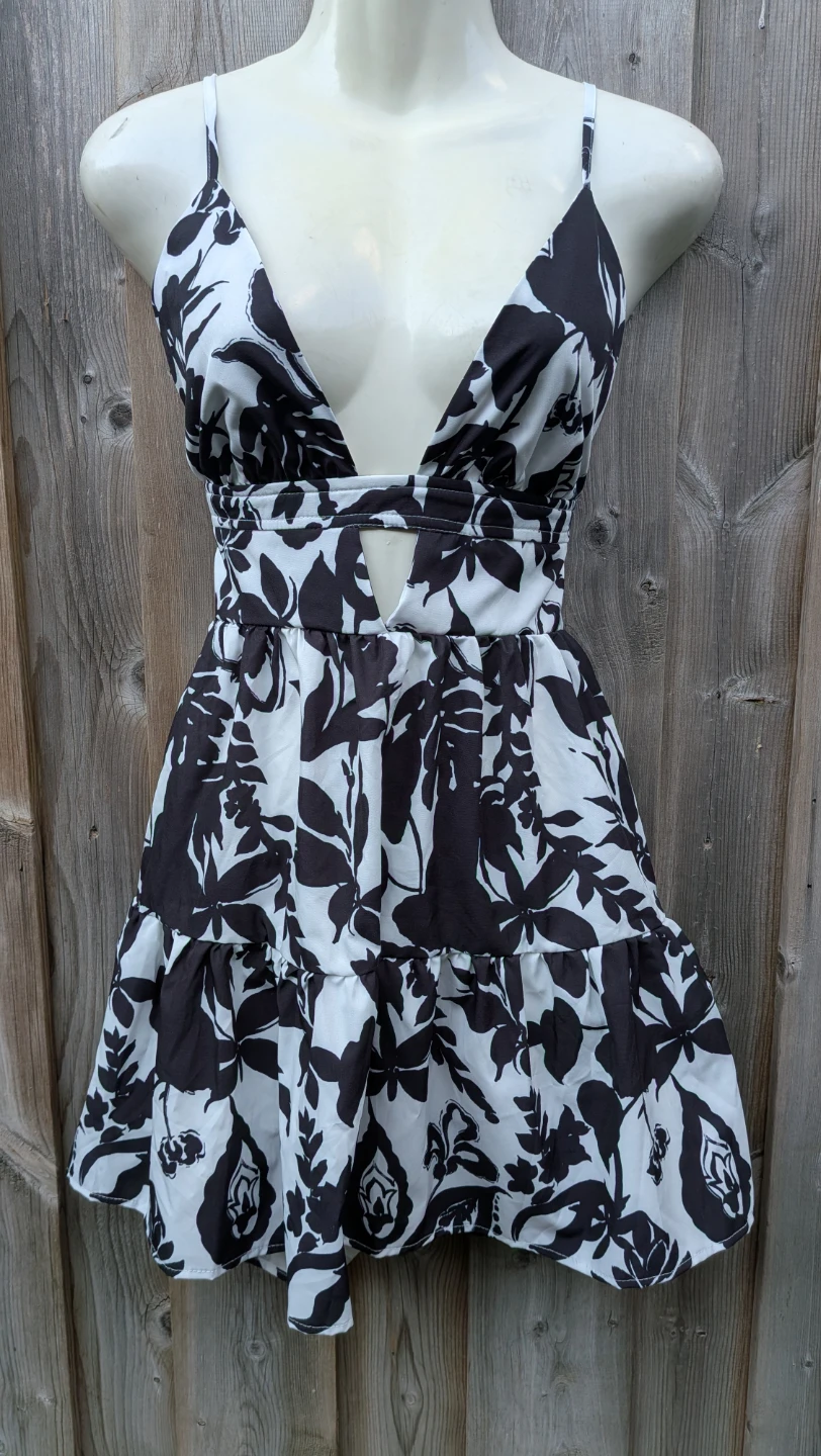 Black and White Floral Mini Dress SMALL New - photo 2