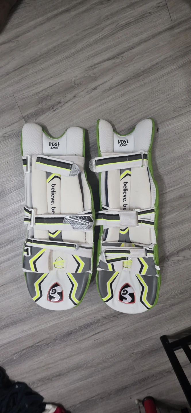 SG Cricket Pads and SHREY Helmet - photo 4