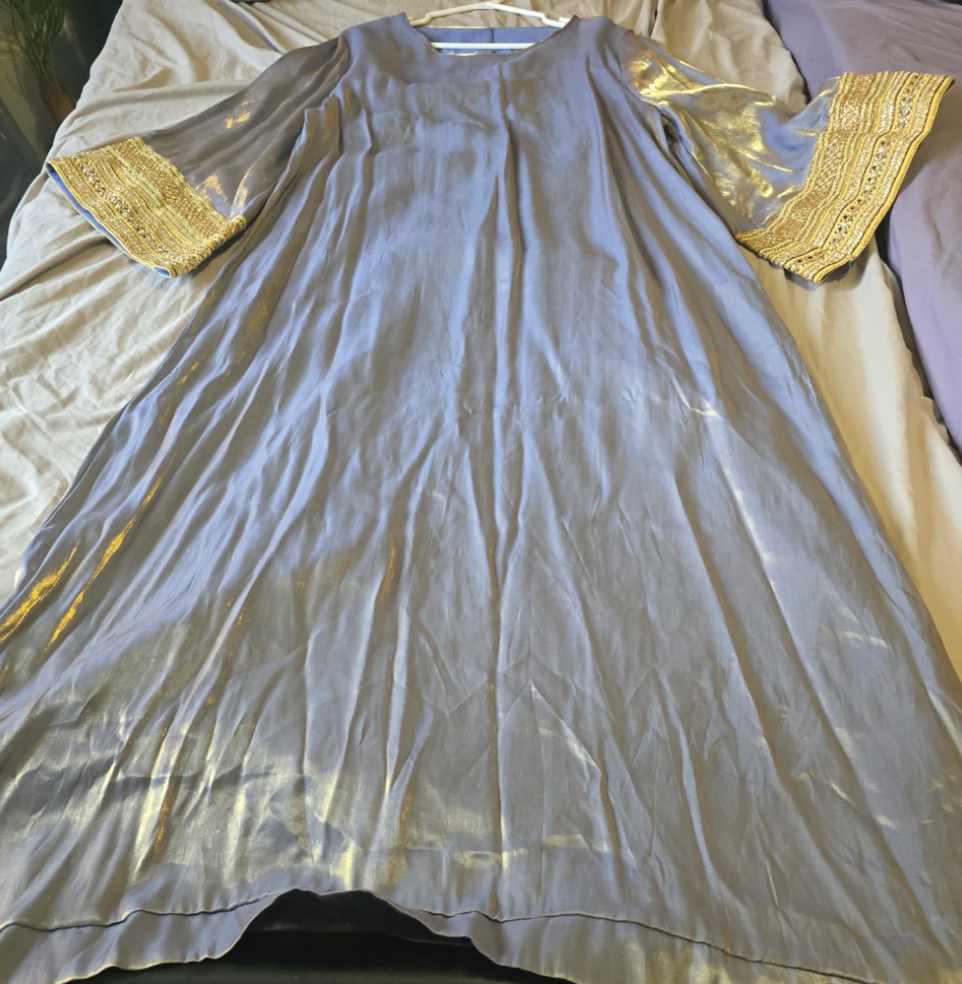 Brand new Grey shimmering  Dress with Gold Embroidery - photo 5