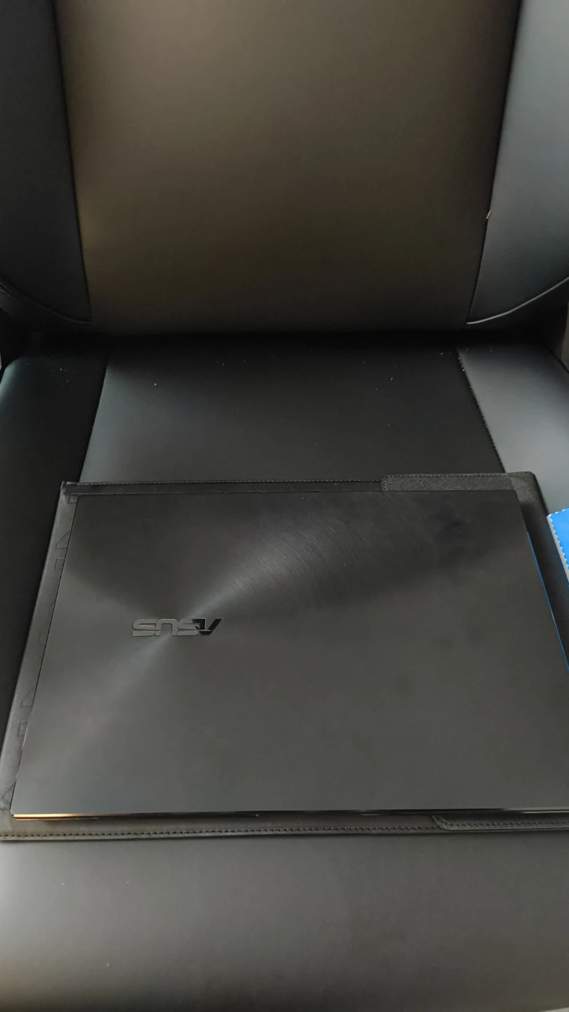 Asus Zenbook 14x OLED - photo 3