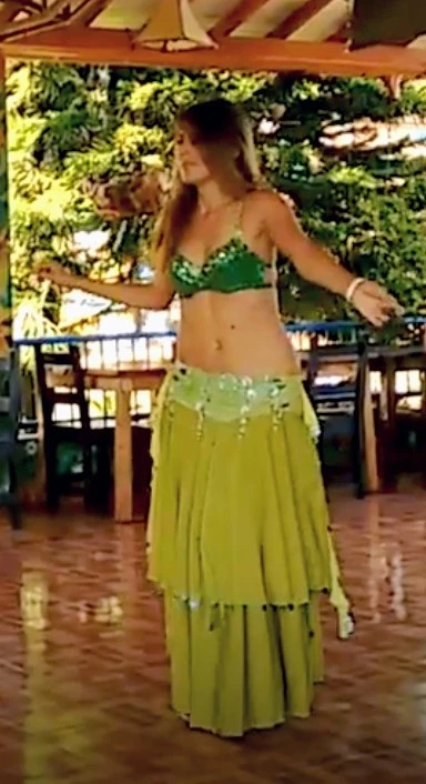 2 piece Belly Dance Costume plus Headband - photo 3