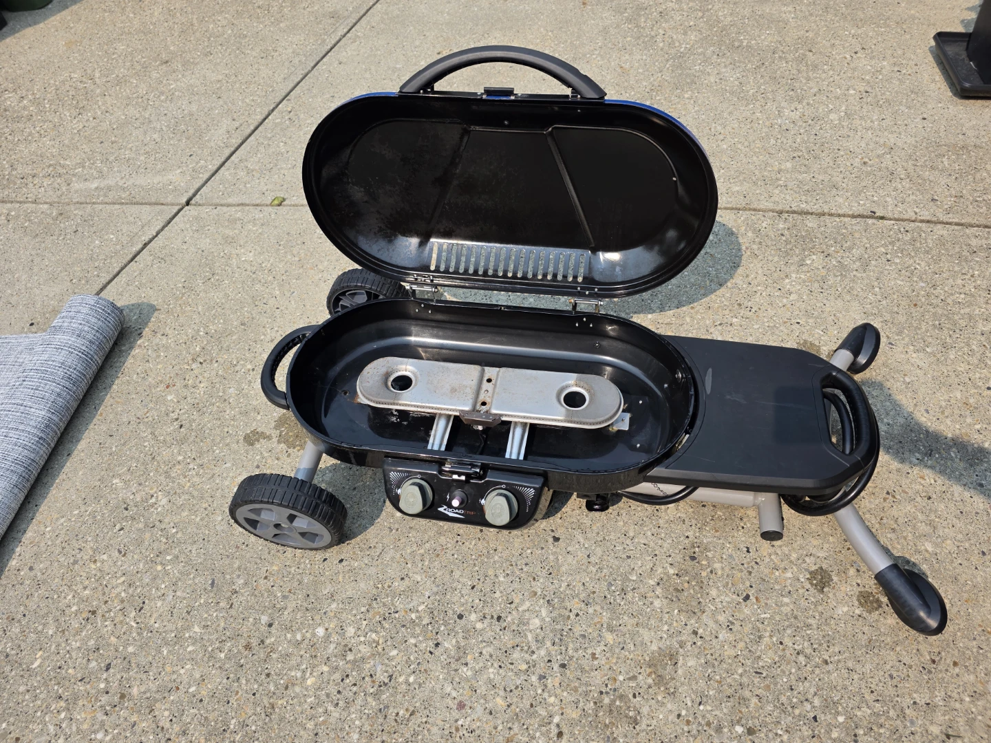RV ready Coleman RoadTrip Portable Propane Grill - photo 4