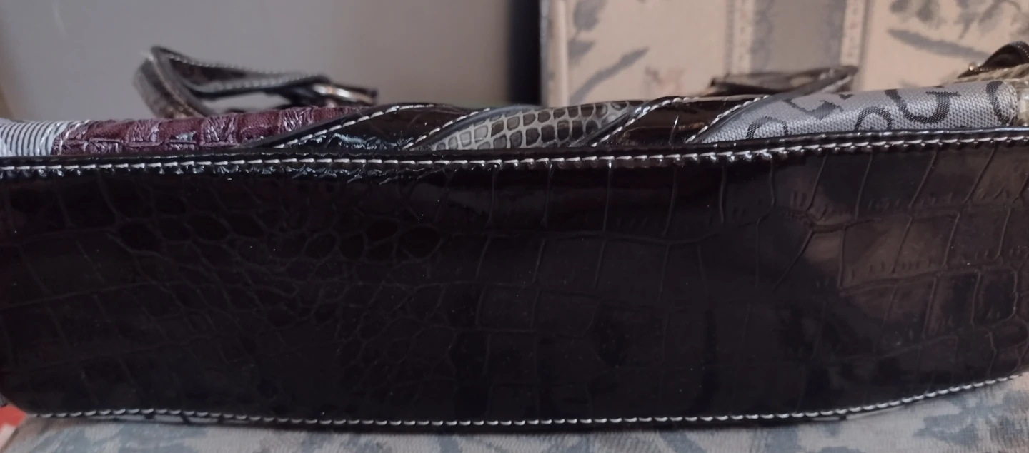 Guess Hobo Bag - photo 5