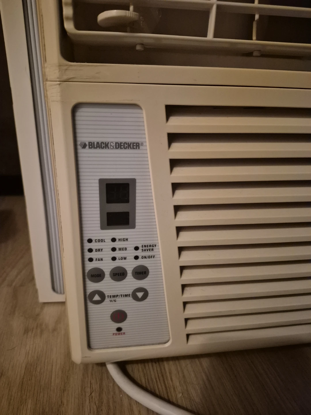 Black & Decker Window Air Conditioner