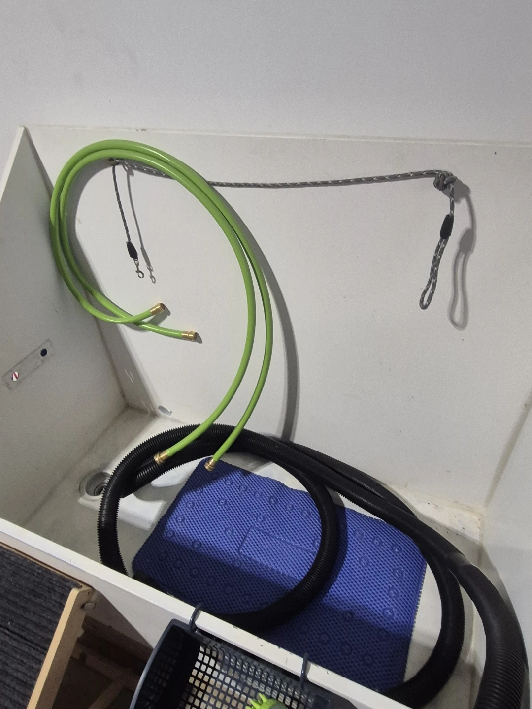 Dog Wash Station with Ramp and Accessories - photo 4