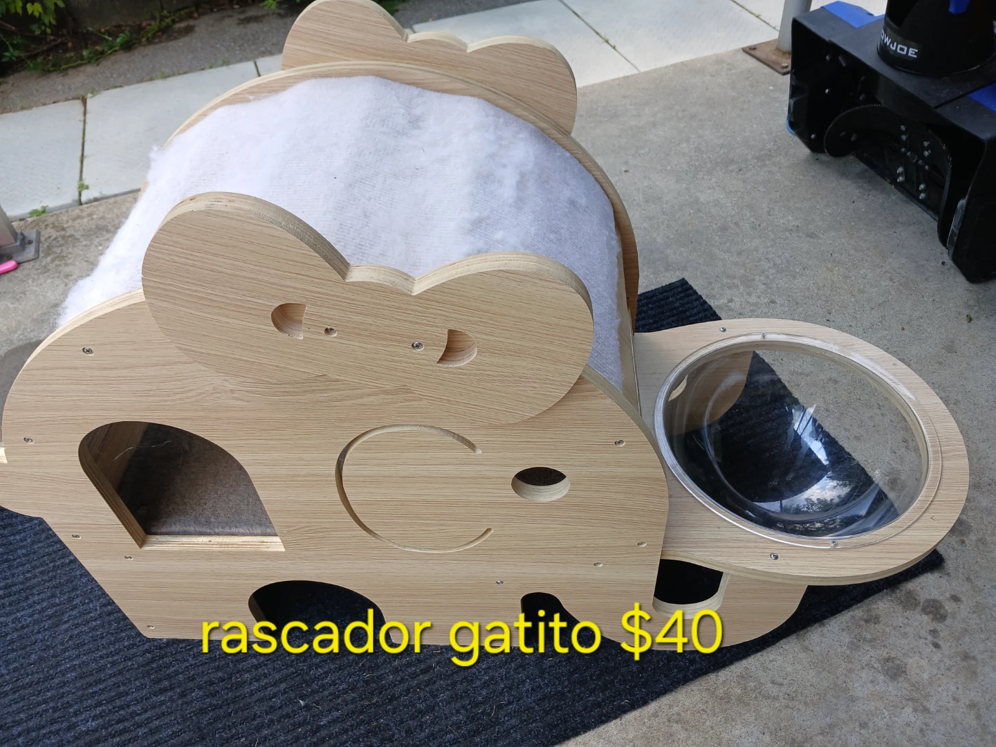 Wooden Cat Scratcher and Lounger with Dome