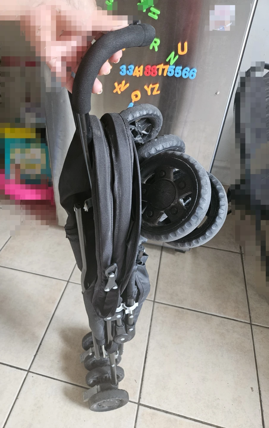 Kolcraft Black Lightweight Stroller - photo 4