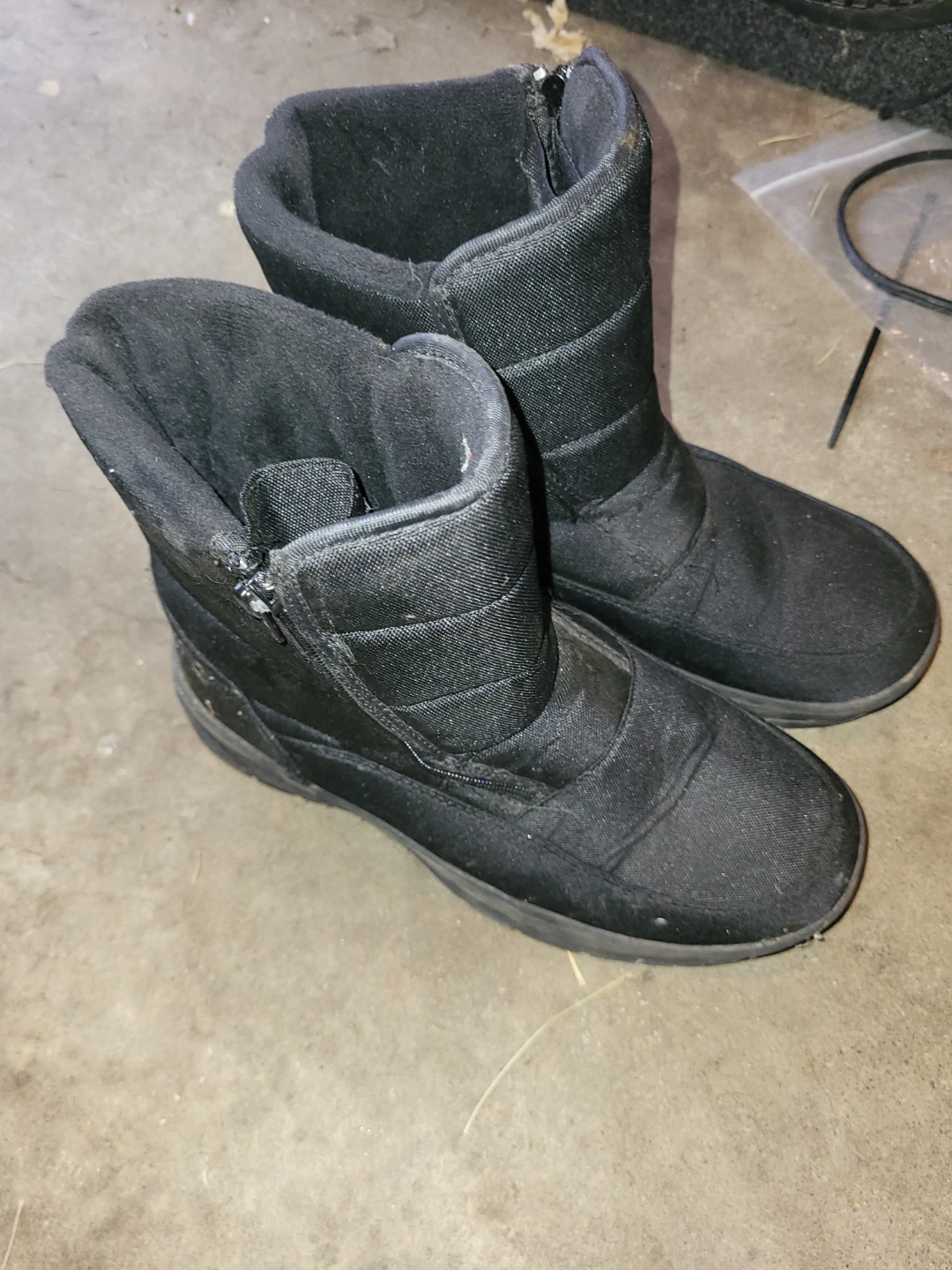 Black Puffer Winter Boots with Zipper - photo 2