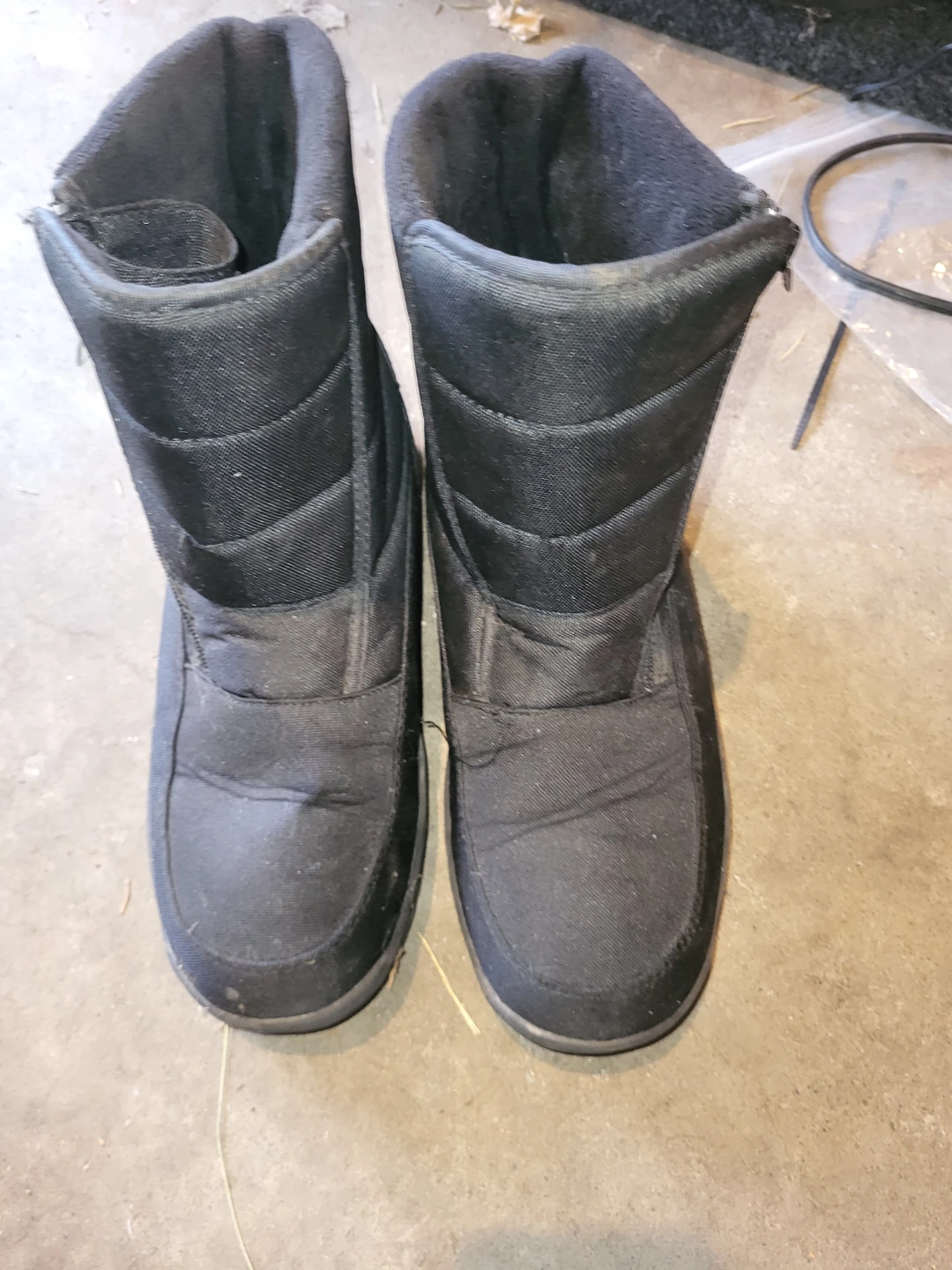 Black Puffer Winter Boots with Zipper - photo 3