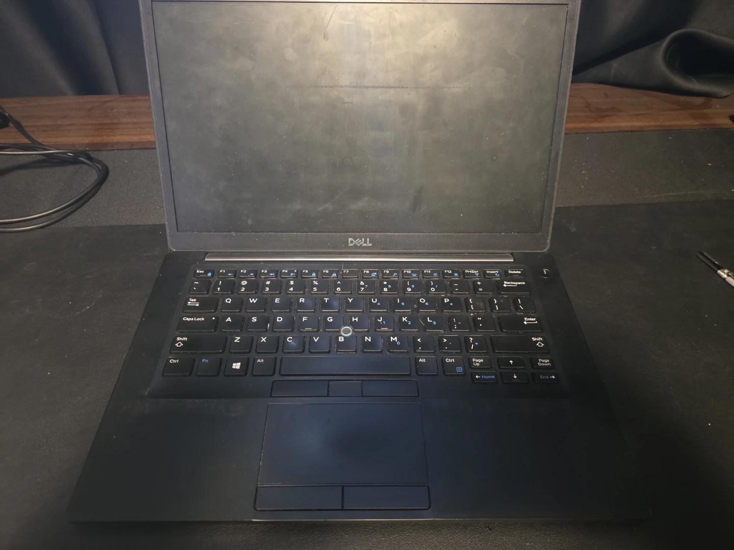 Dell Laptop Latitude 7400 - photo 2