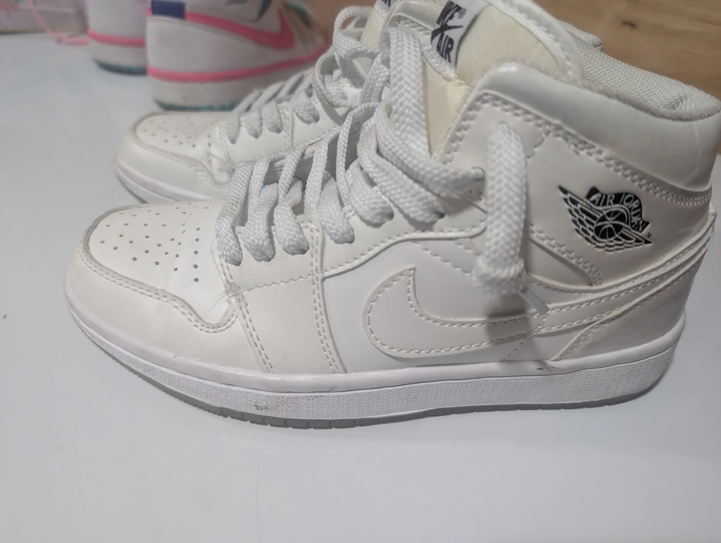 Nike Air Jordan 1 Mid SE  GS Heat Reactive/color changing