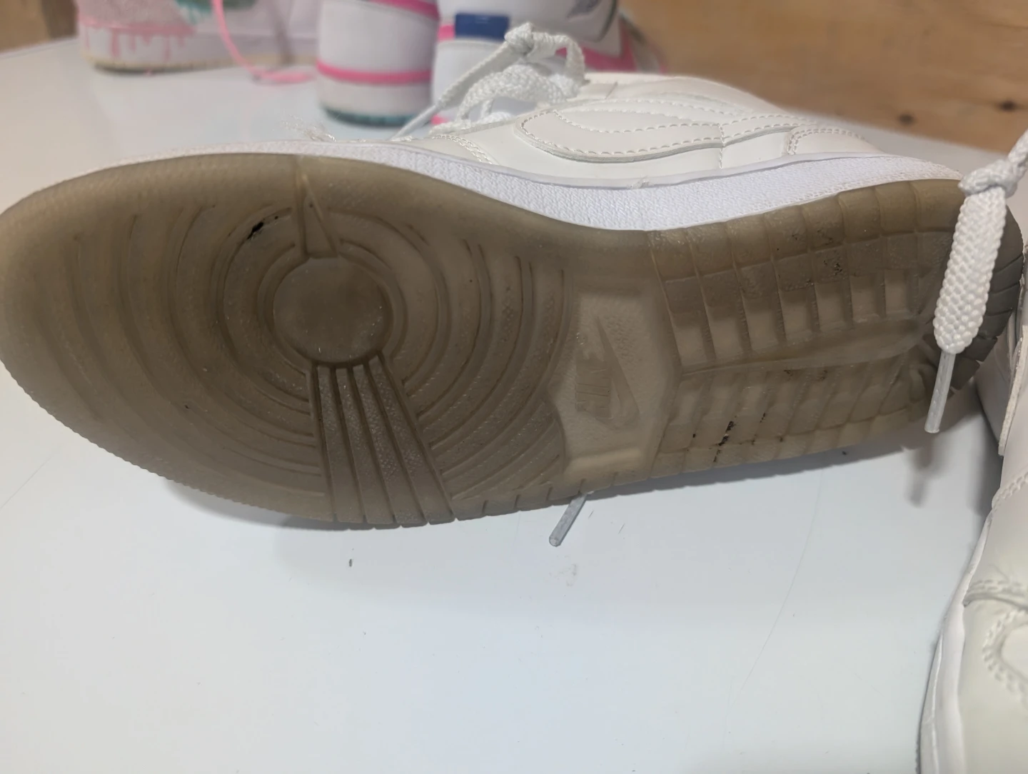 Nike Air Jordan 1 Mid SE  GS Heat Reactive/color changing - photo 3