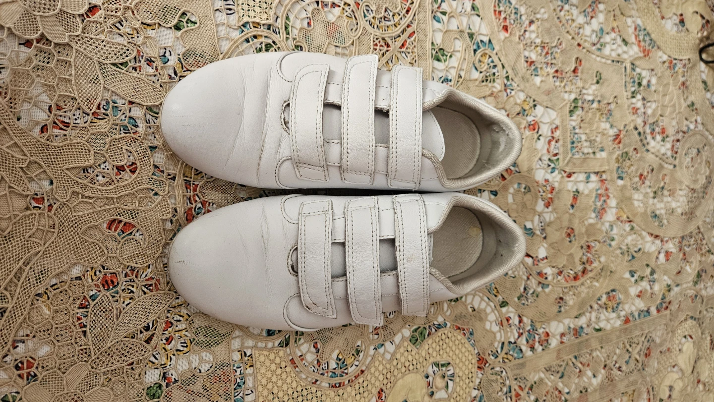 White Lacoste Sneakers - Size 37 - photo 2