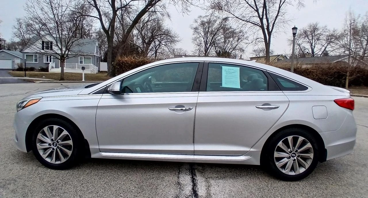 **2017 HYUNDAI SONATA** SIMPLE FINANCING AVAILABLE!* - photo 4