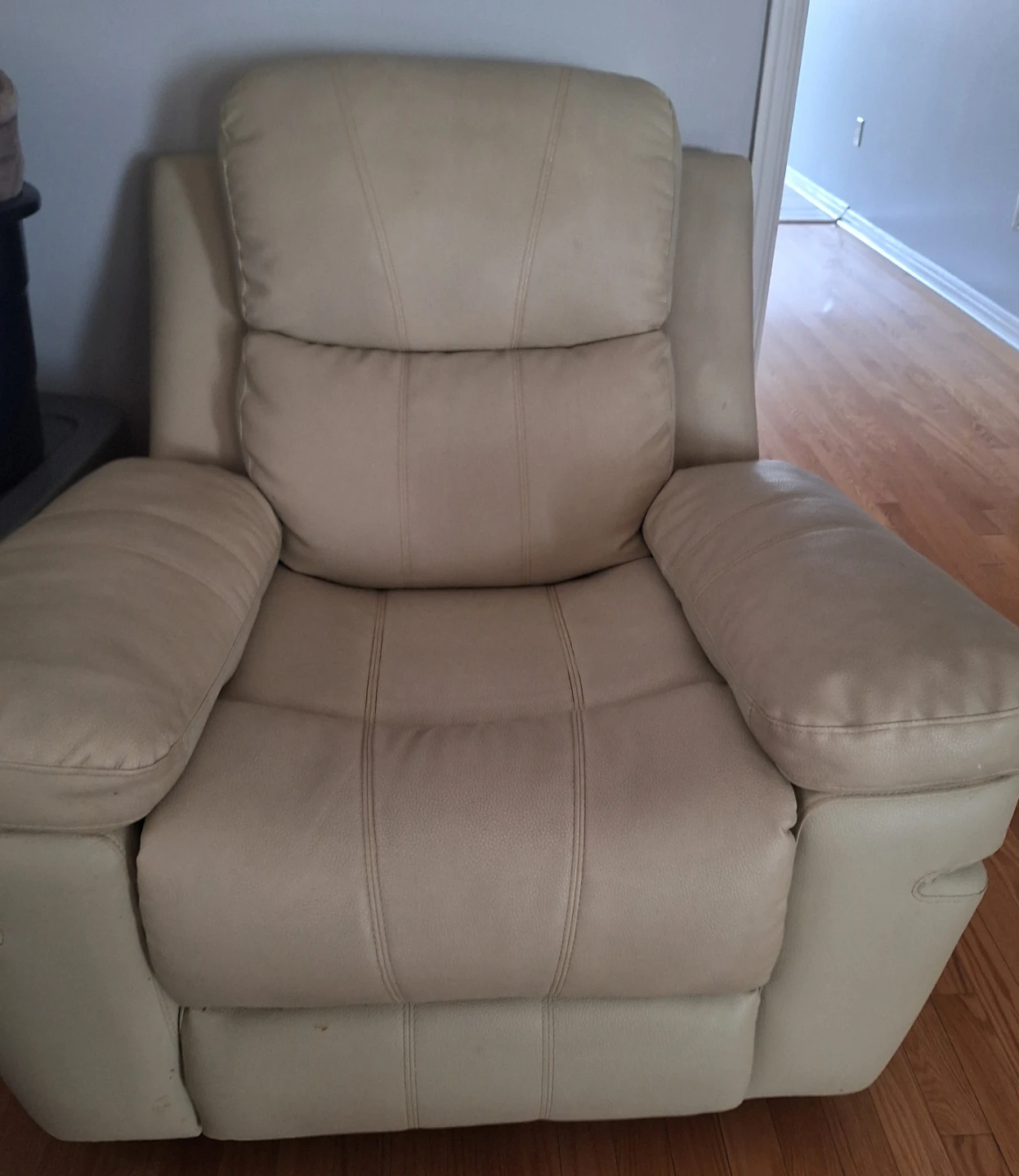 Beige Leather Reclining Sofa and Loveseat - photo 2