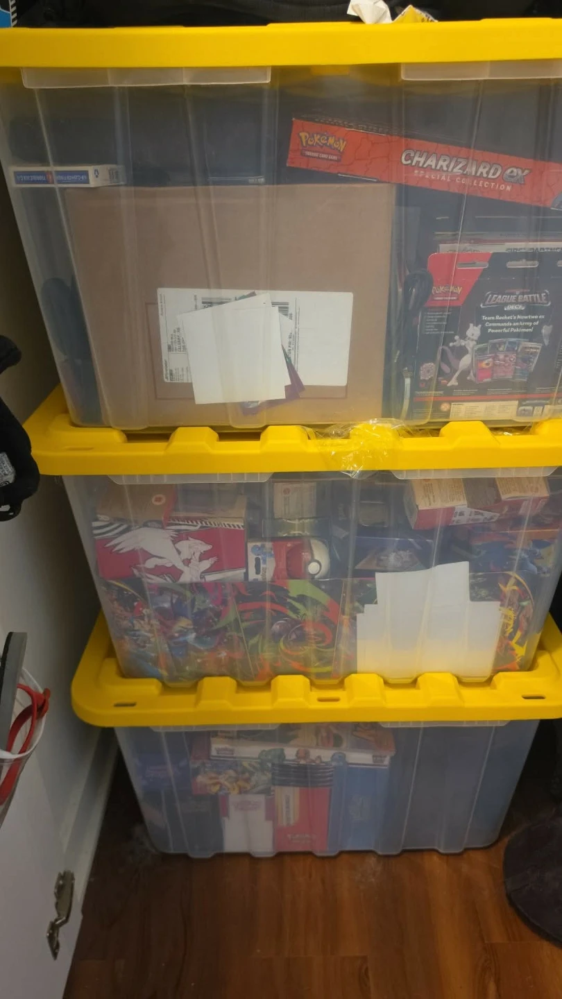 POKEMOM SEALED
