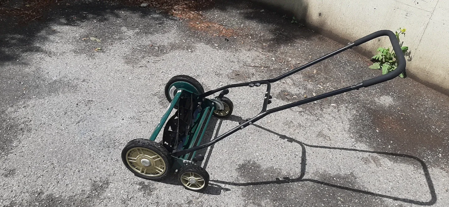 Yardworks Premium 18" Reel Mower
