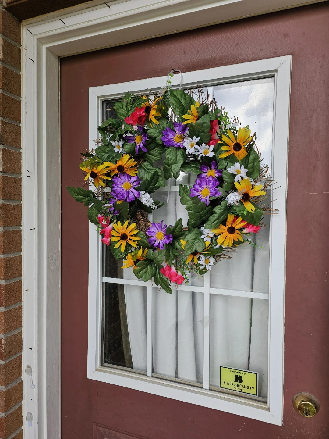 Beautiful Wildflower Wreath – Brand New in Box