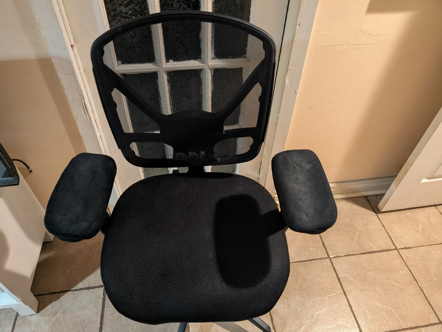 Black Ergonomic Office Chair - photo 3