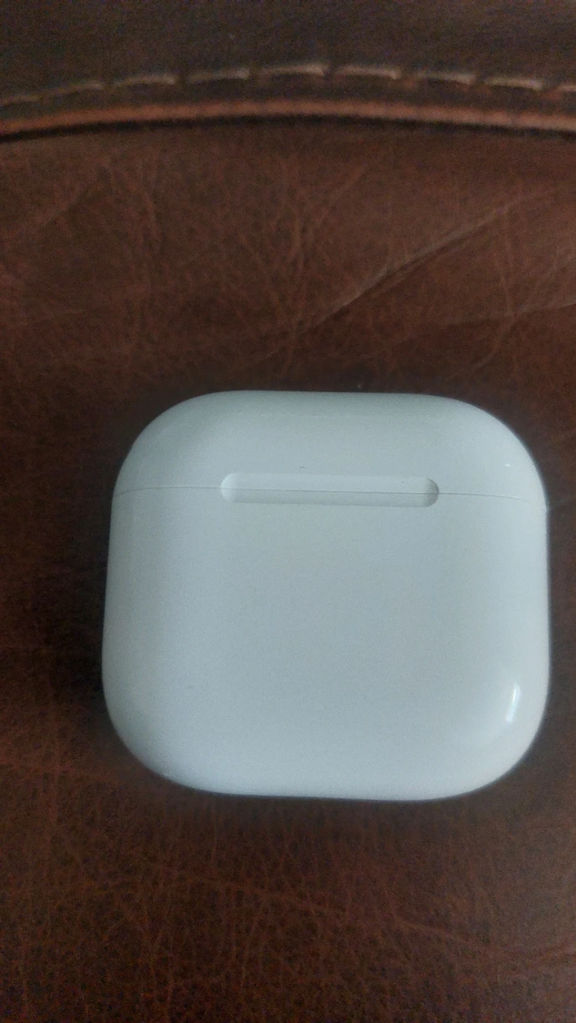 Airpods 4 - photo 3