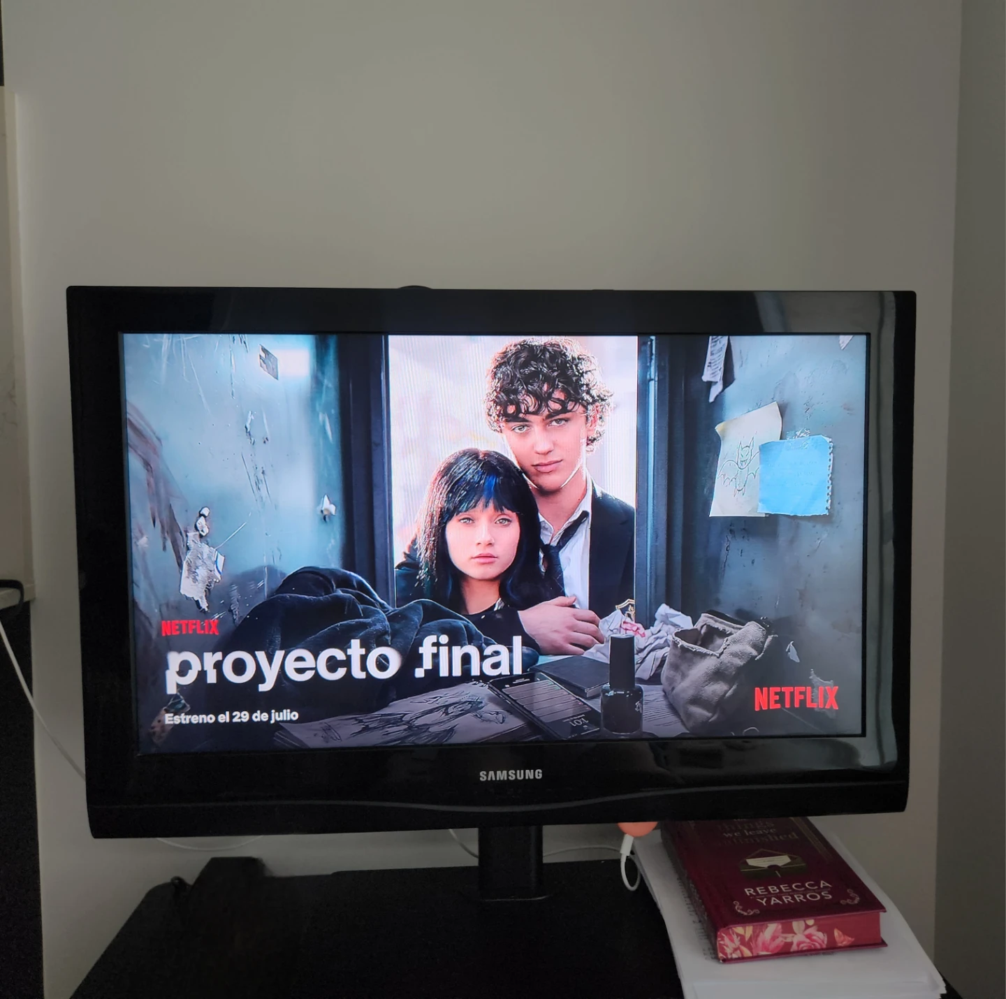 TV Samsung 24-inch
