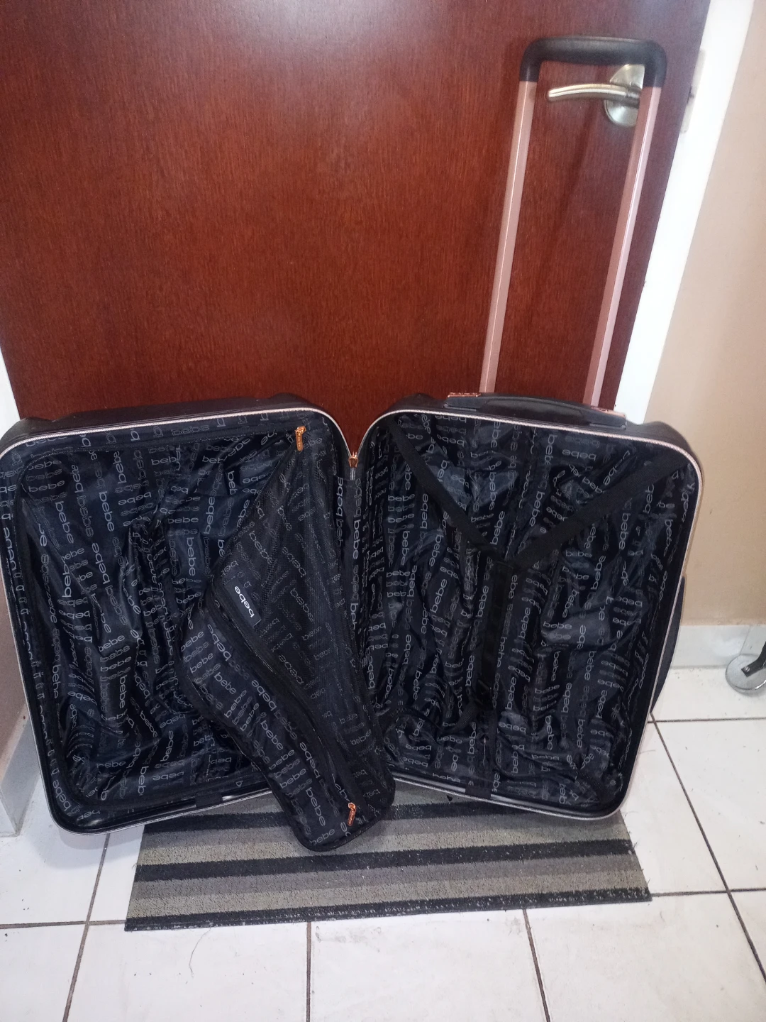 bebe Luggage With Swivel Wheels - Black with Rose Chrome - photo 3