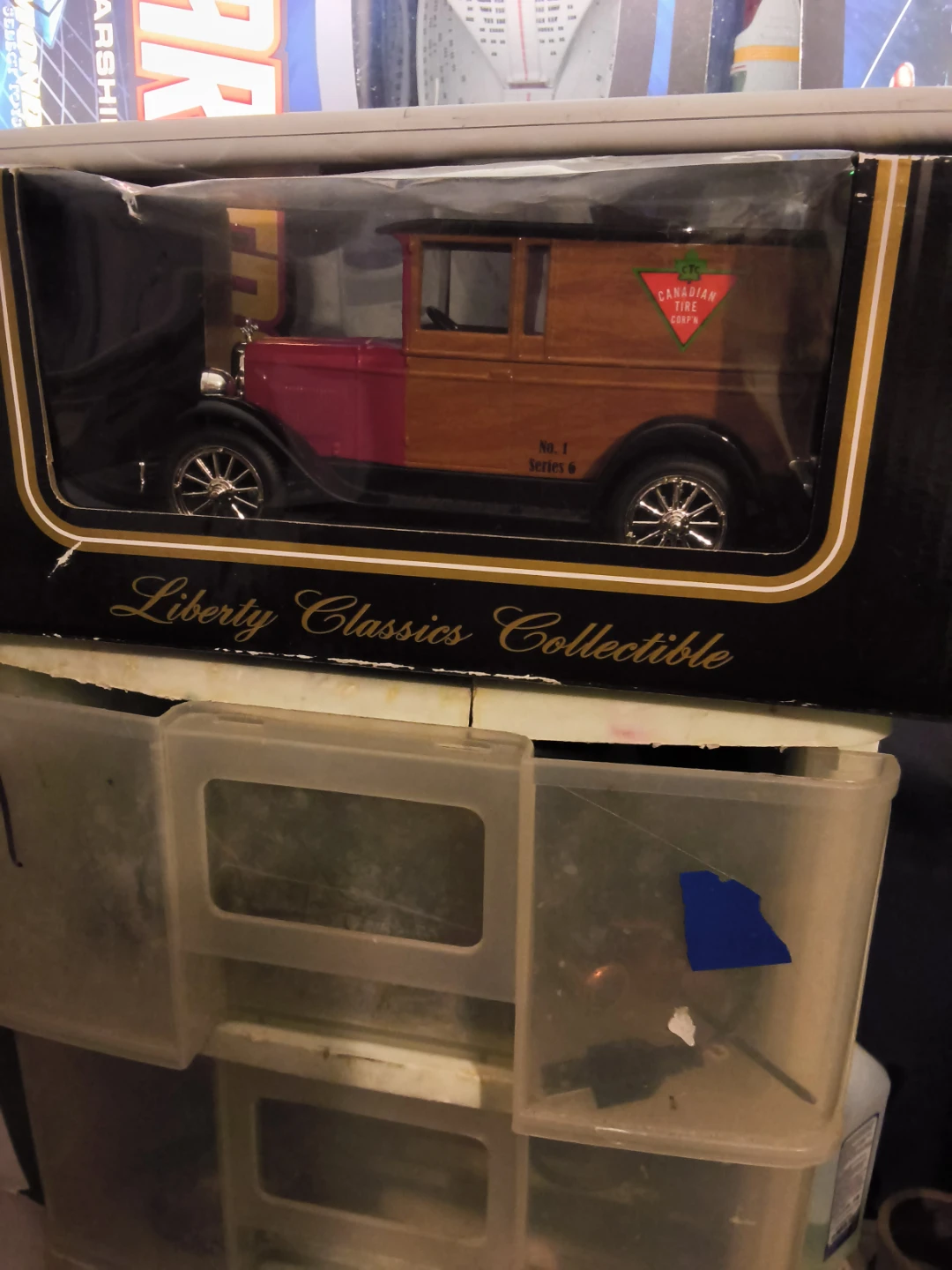 1928 Chevy Panel Van - Canadian Tire