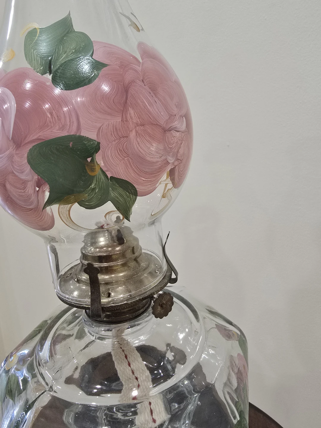 Decorative Oil Lamp with Rose Design - photo 3