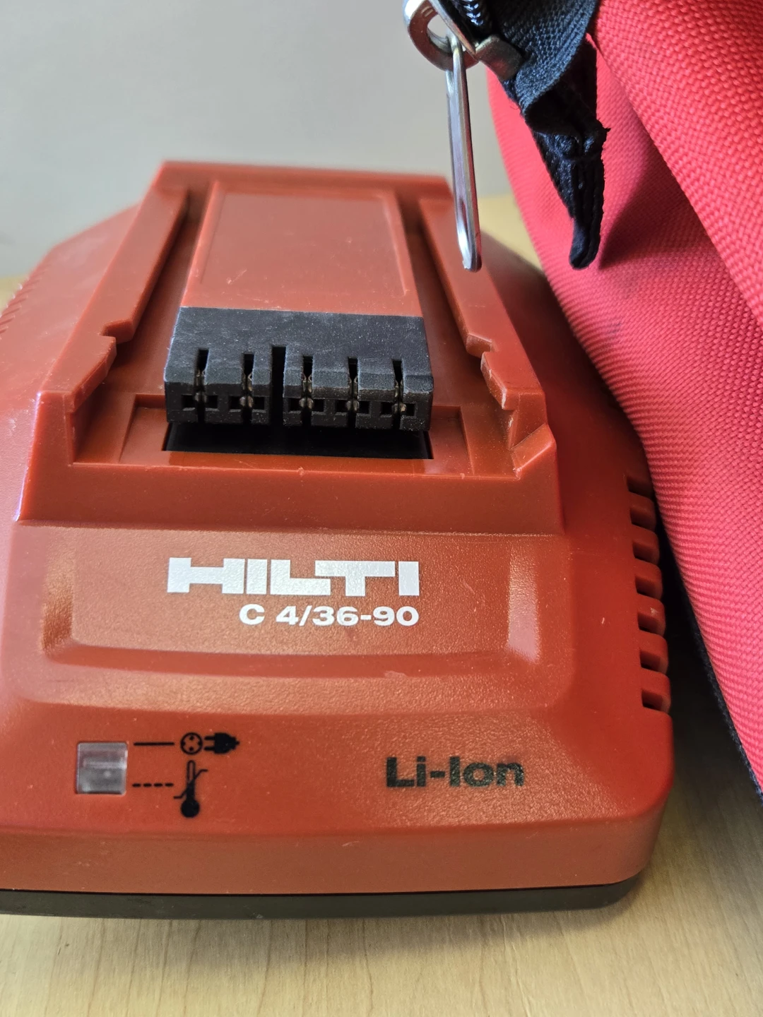 Hilti TE 2-A18 Hammer Drill Bundle - photo 2