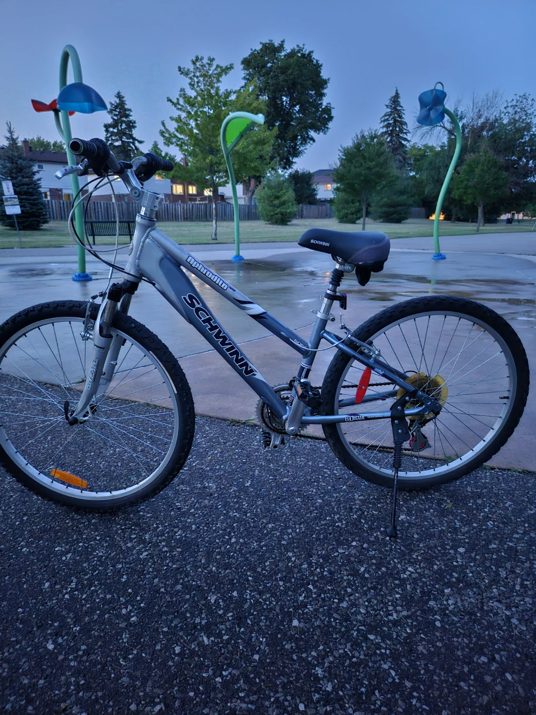 Schwinn Aphrodite Women's Mountain Bike - photo 4