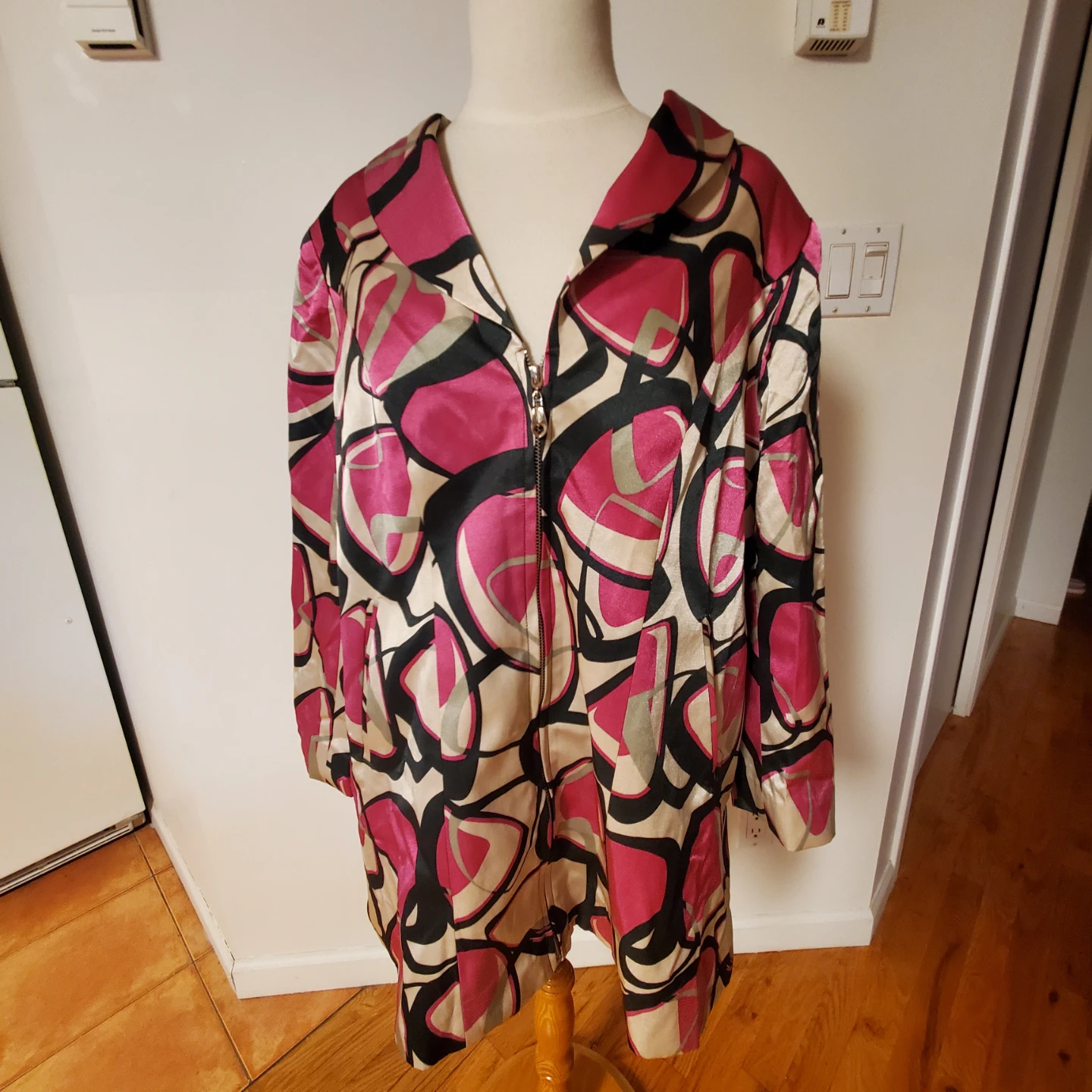 Women's Zip-Up Jacket - photo 3