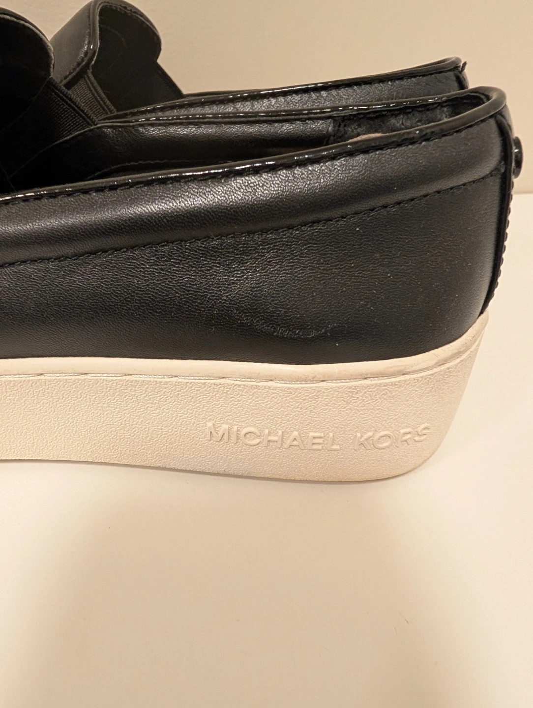 Mk women's size 7 shoes - photo 4