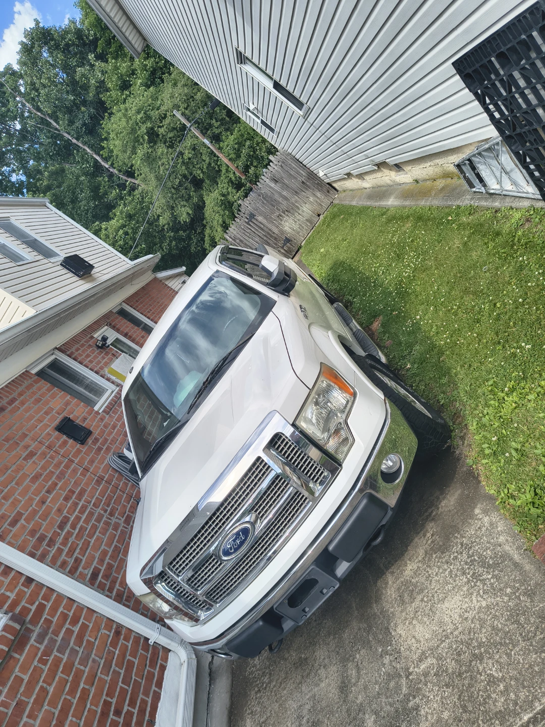 I got a Ford f150 for sale 2010 116.000 miles on it - photo 2