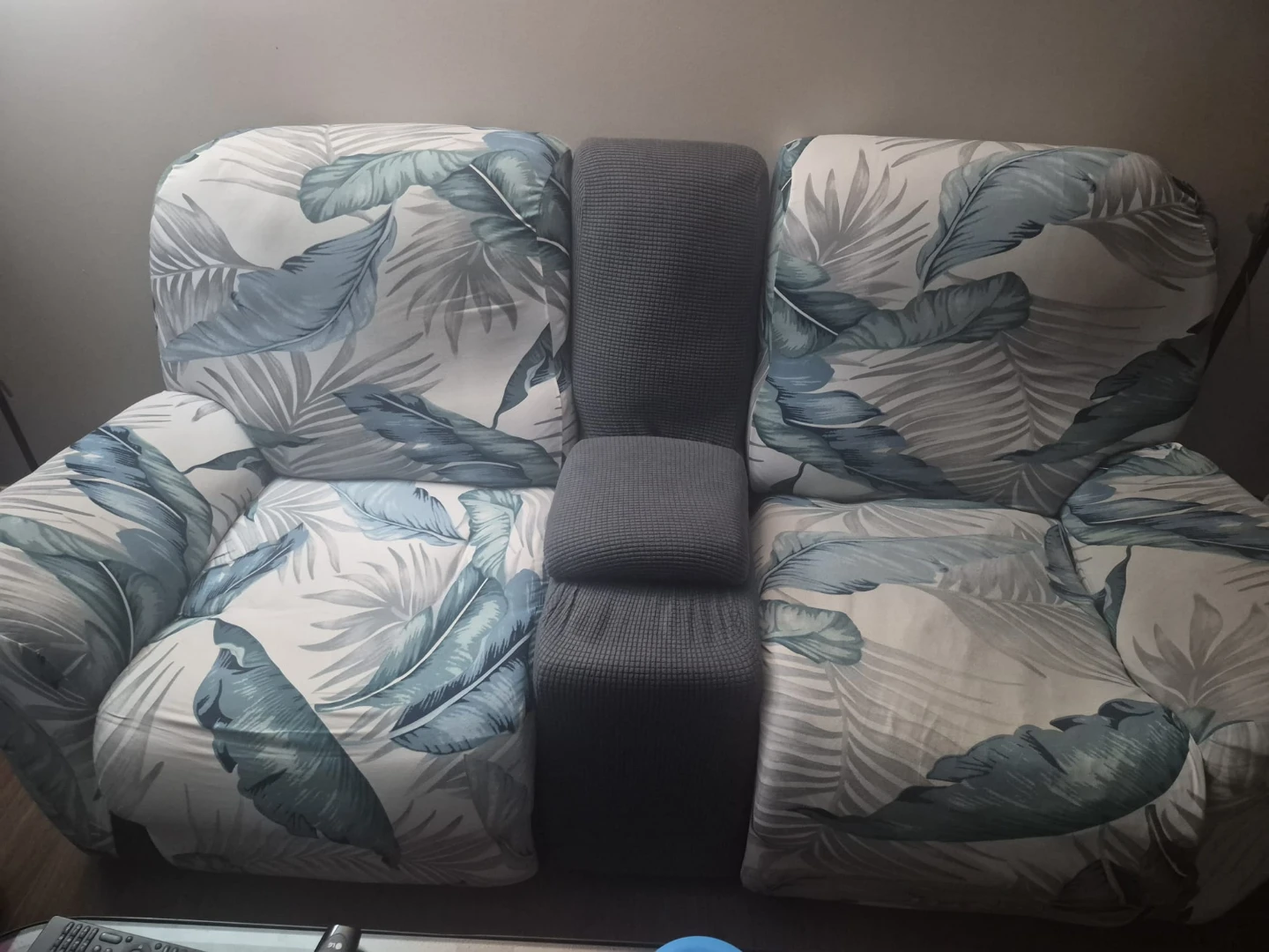 3-Seater and 2-Seater Recliner Sofa with Cover - photo 2