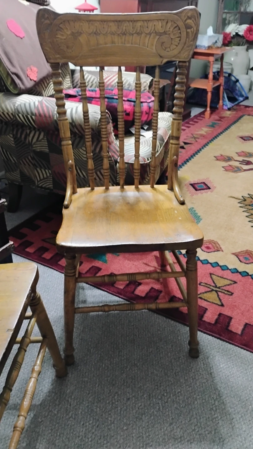 Vintage Wooden Accent Chair - photo 2
