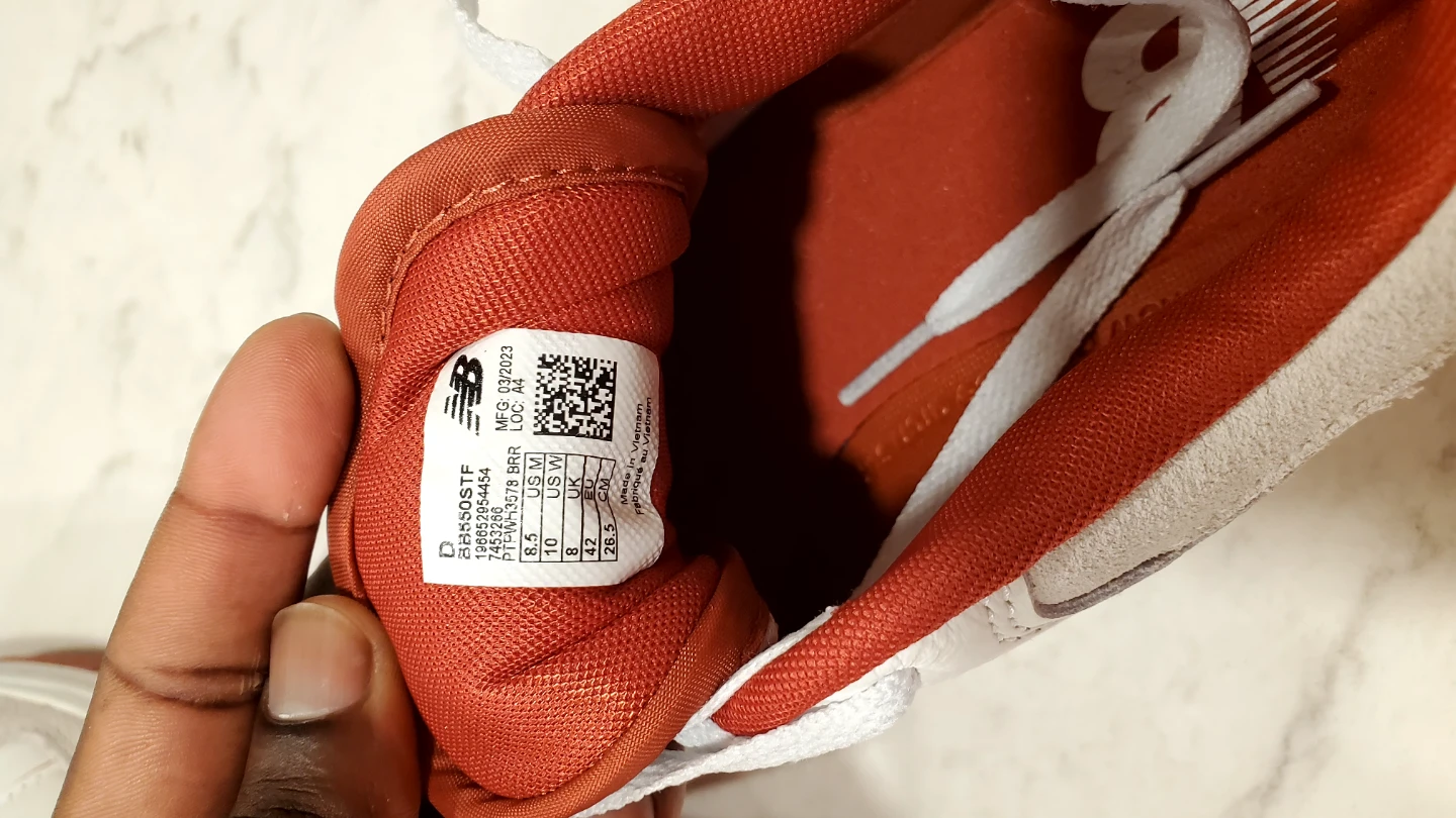 New Balance 550 White Red Sneakers - Size 8.5 - photo 5