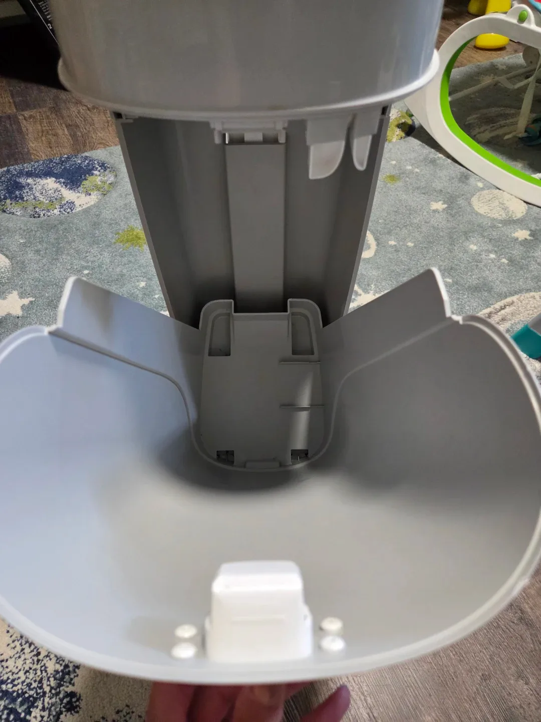 Diaper Genie with 4 refills - photo 4