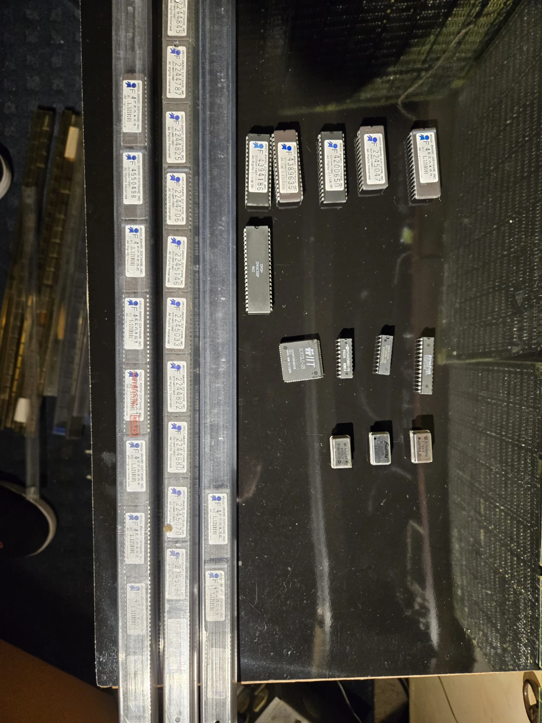 Assorted Electronic Components & IC Chips - photo 3
