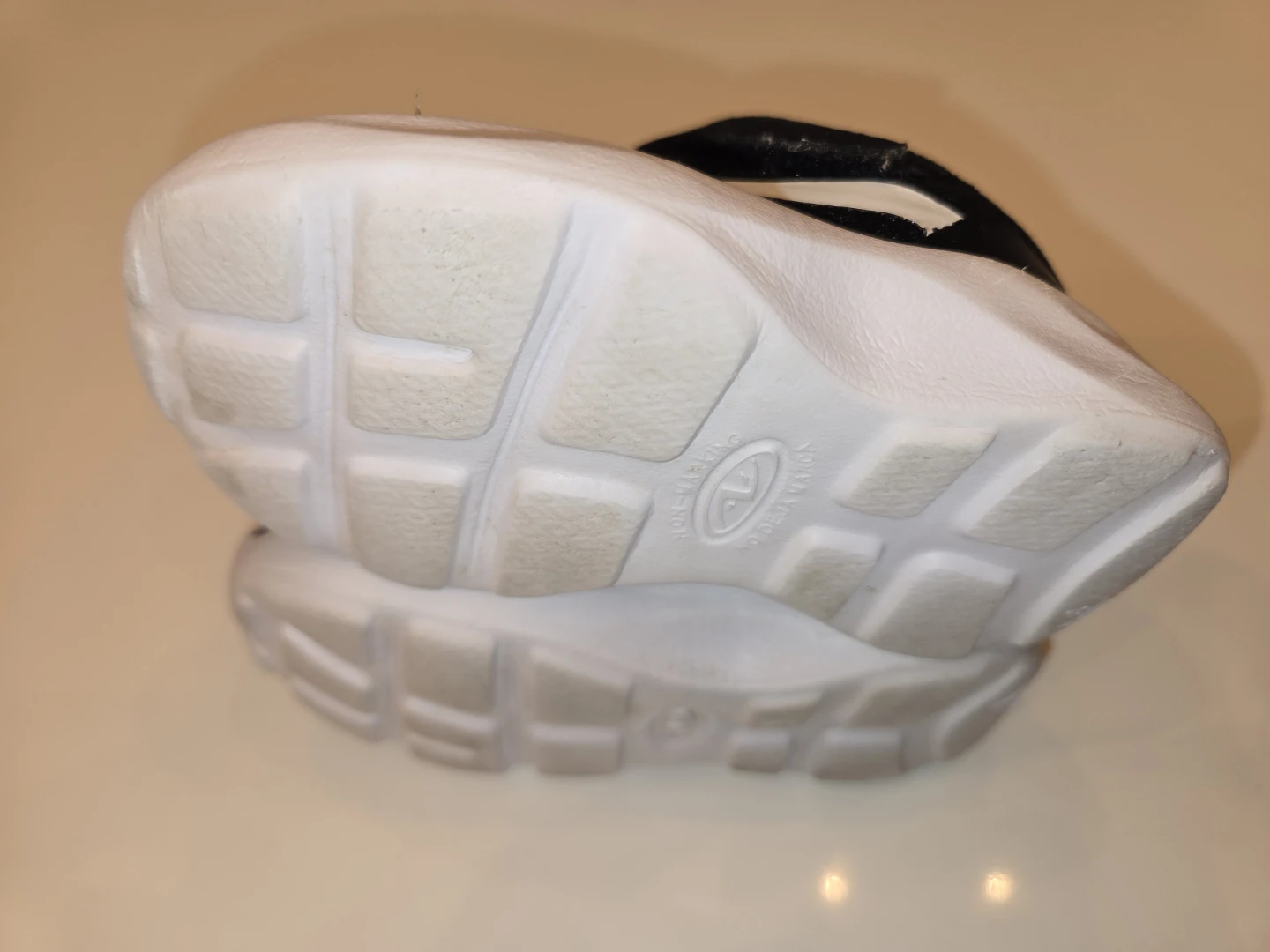 Size 4 Toddler Sneakers - photo 3