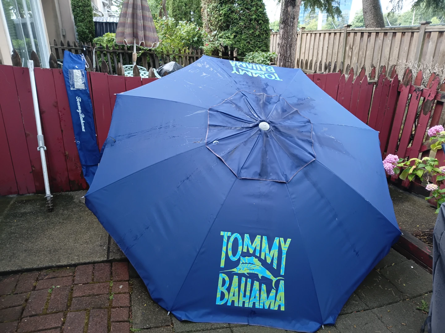 Tommy Bahama Blue Beach Umbrella - photo 2