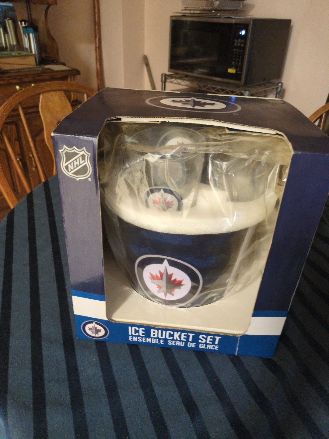 Winnipeg Jets NHL Ice Bucket Set with Glasses and Holders
