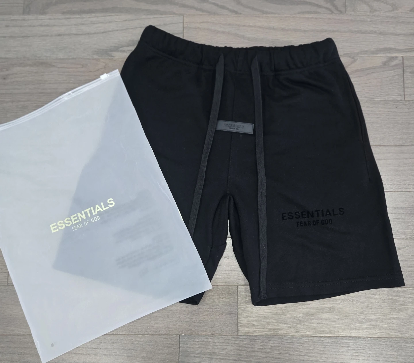 Bape T shirt Medium and Essentials shorts Small. - photo 2