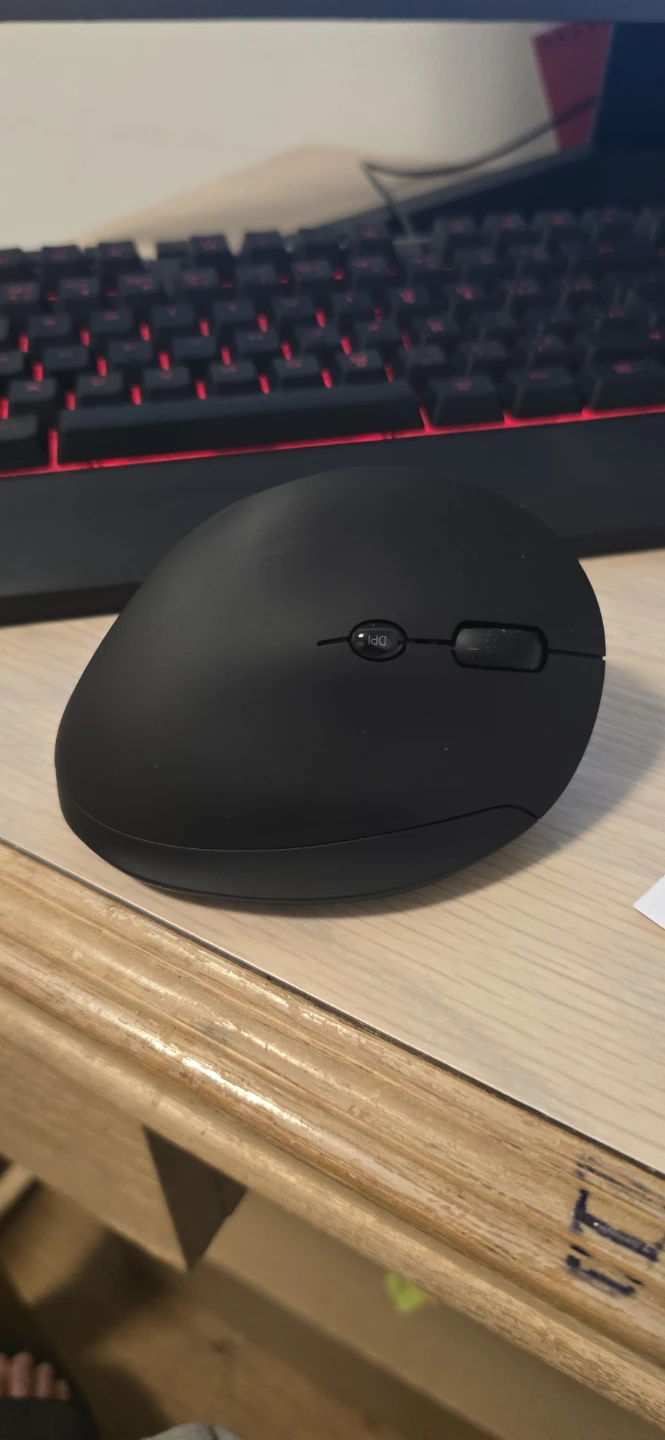 Insignia Wireless Mouse - photo 3