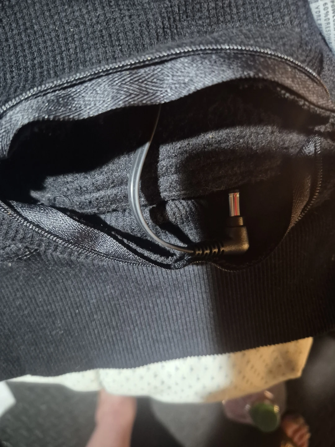 DEWALT Heated Hoodie - photo 3