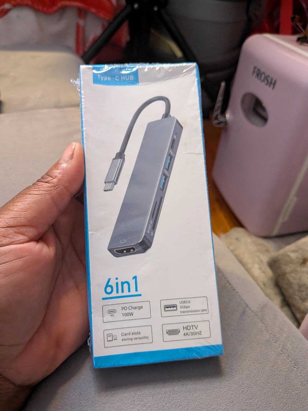 6-in-1 USB-C Hub with PD Charge