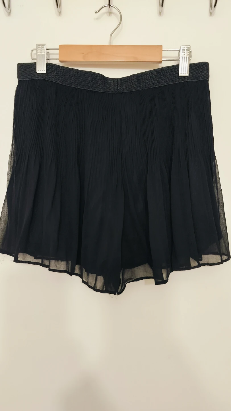 Bebe Butterfly black chiffon shorts - Size F - photo 4