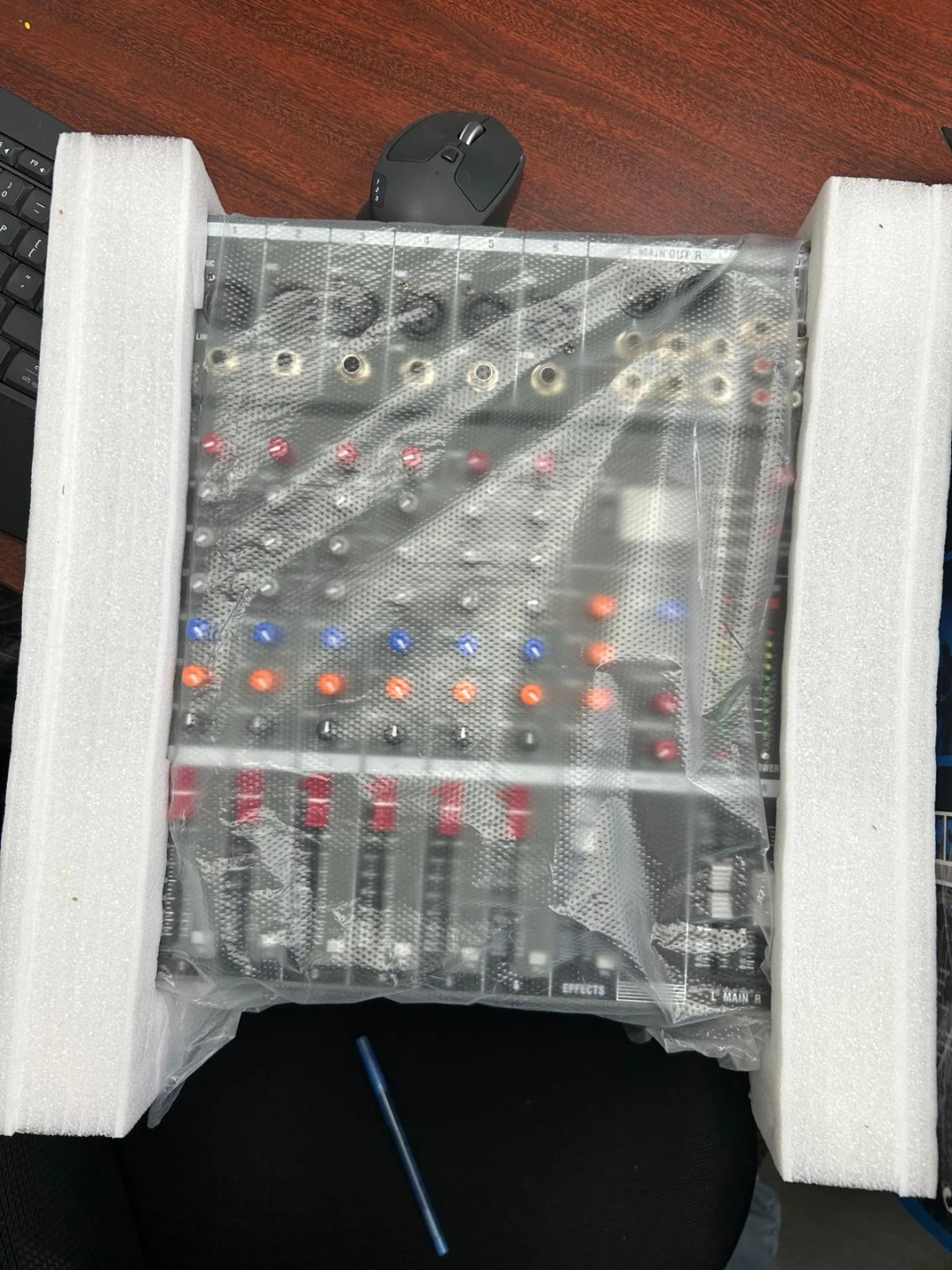 Professional Mixing Console 8 Channel - photo 2