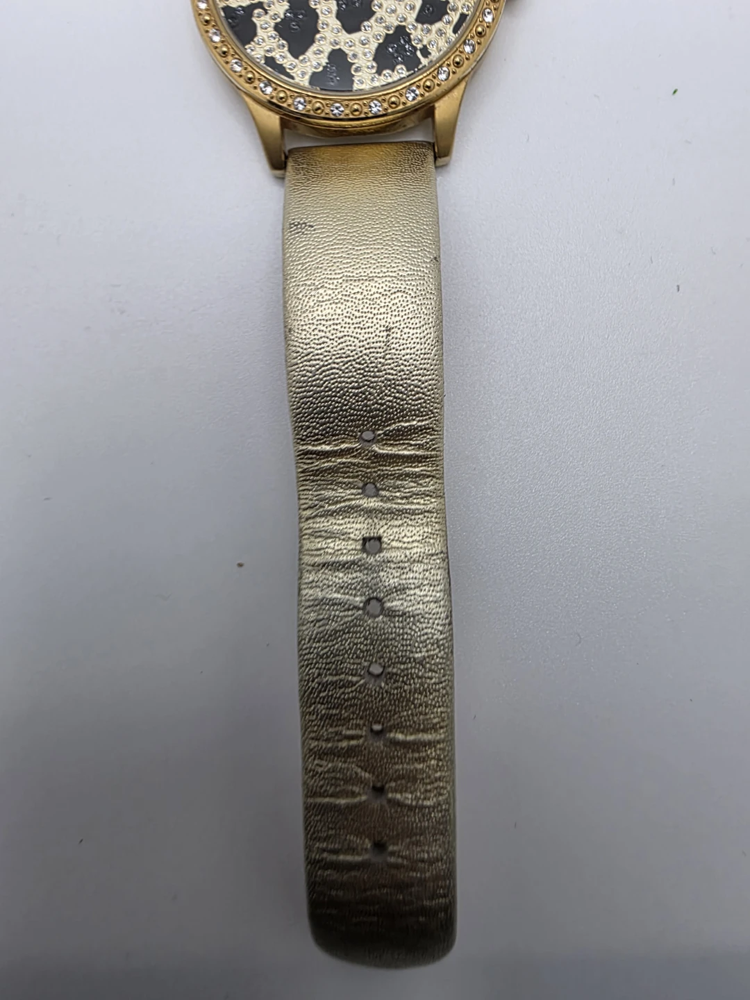 Guess G99051L1 Gold Tone Crystal Animal Print Watch - photo 2