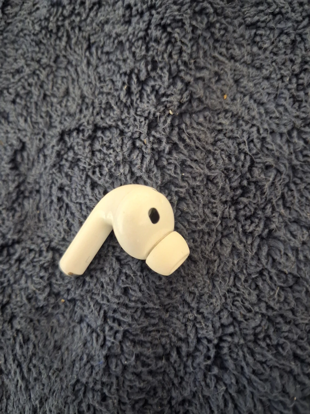 Apple AirPods Pro 3 replacement (A3064) left earbud only). - photo 2