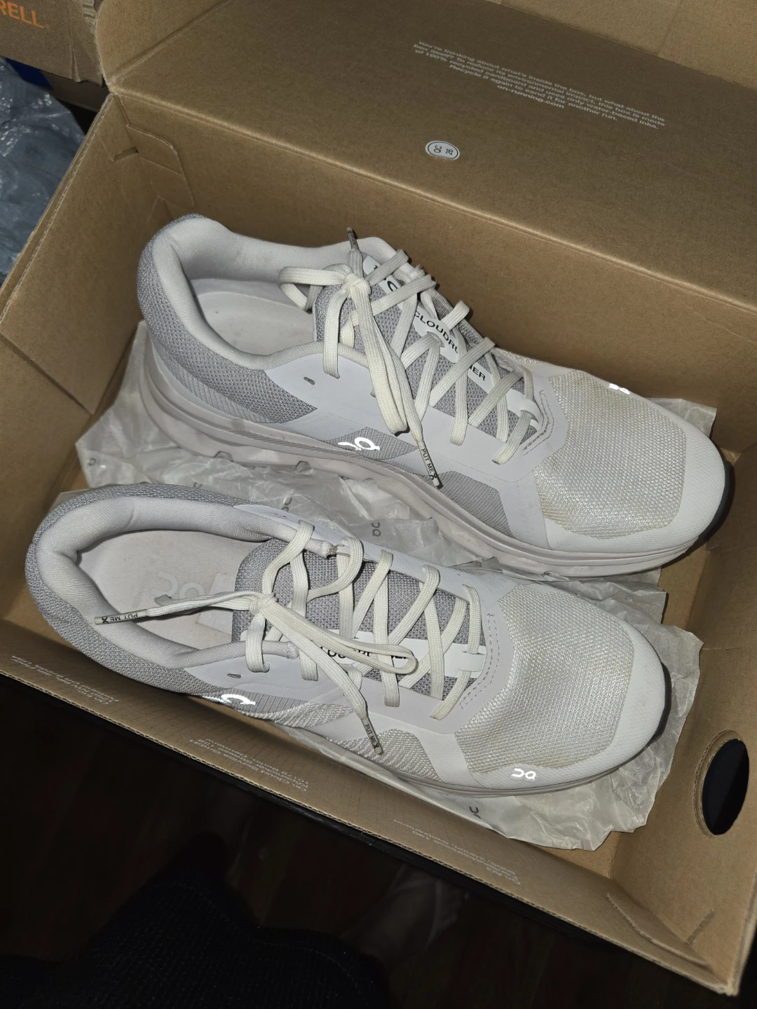 On Cloudswift Running Shoes